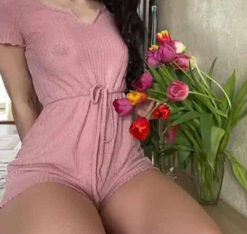 Servicii totale, suntem 2 fete,